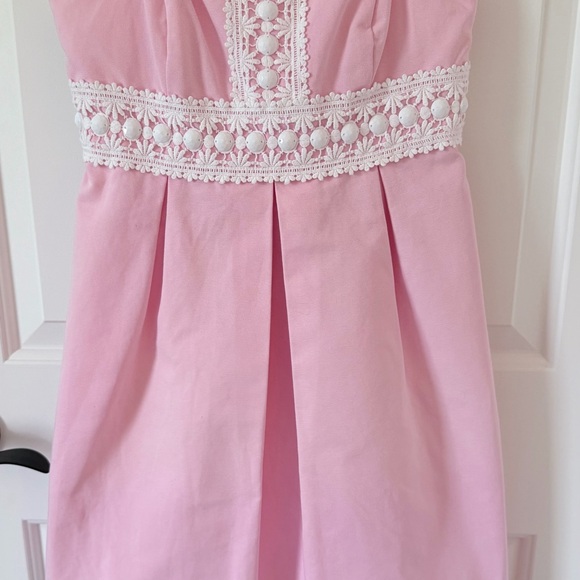 Lilly Pulitzer Dresses & Skirts - Lilly Pulitzer Pink Lace-Trim Mini Dress